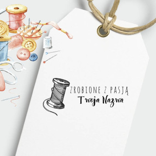 Napis zrobione z pasją z motywem nici