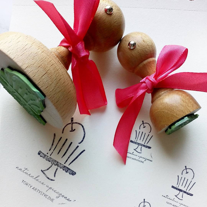 Stempel z logo okrągły
